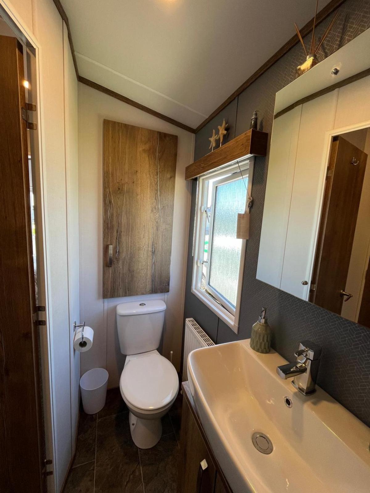 Visma Caravan Llanddwywe Extérieur photo