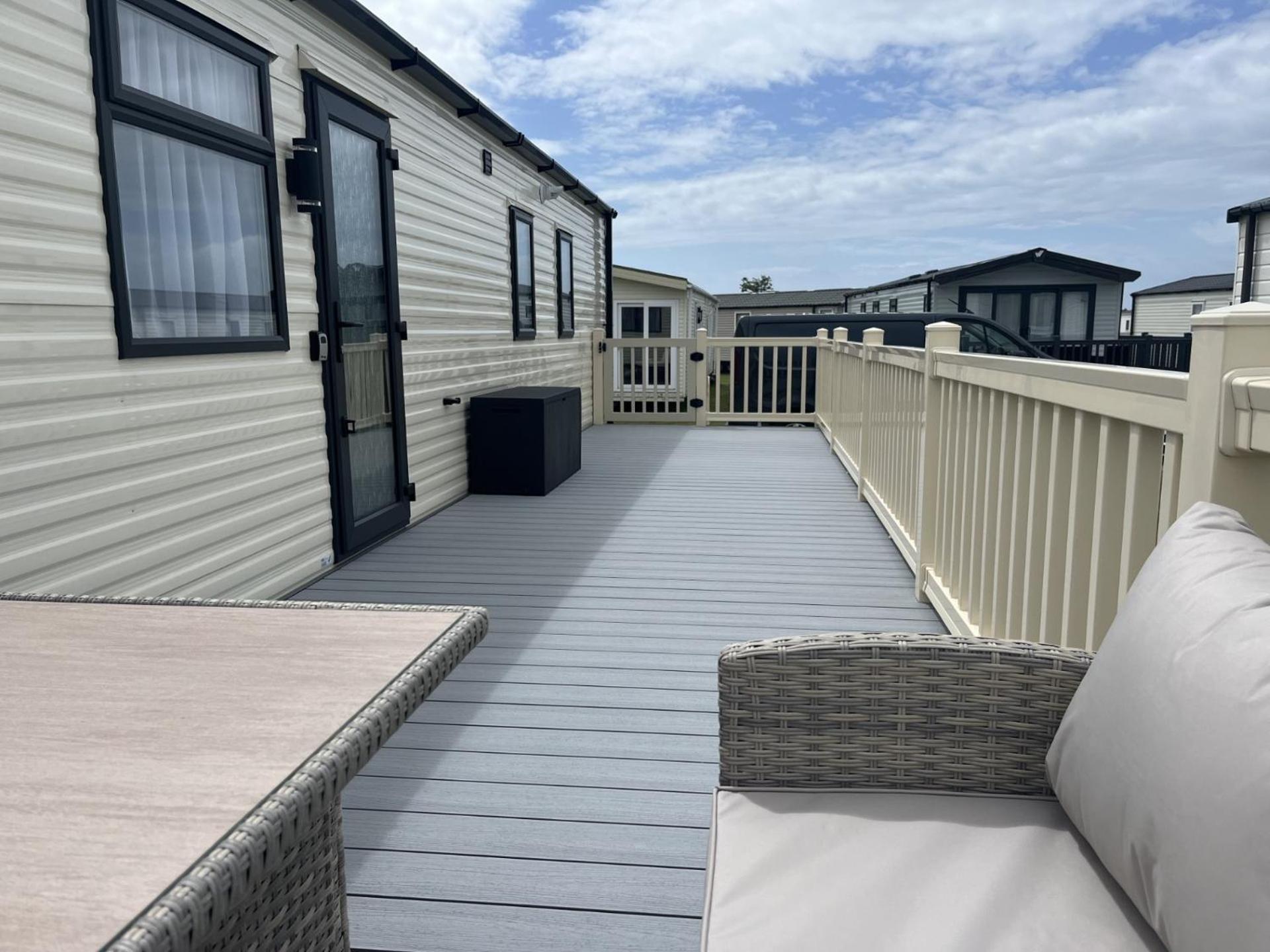 Visma Caravan Llanddwywe Extérieur photo